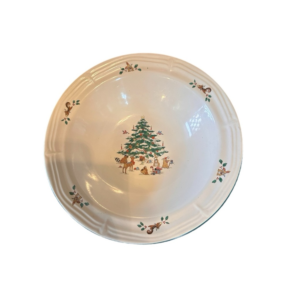 Vintage Ming Pao Woodland Christmas 9.5" Serving Vegetable Bowl Miyazaki Creates